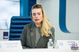 Модератор мероприятия Ирина Сокол (ТАСС)