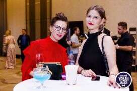 Юлия Солодовникова и Елена Белянина