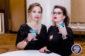 Валентина Егармина и Анастасия Кременчук (Urban Awards)