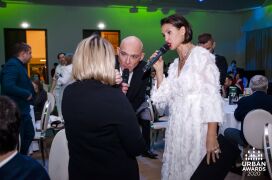 Павел Кабанов и Елена Голуб (ведущие)