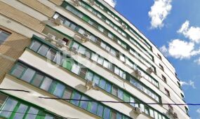 На ул. Воровского